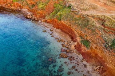 apartmaji ob morju otok vir